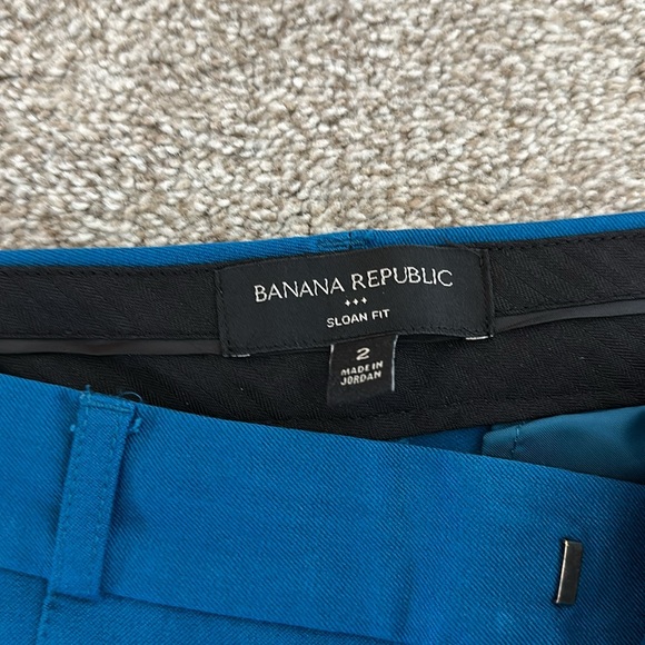 Banana Republic Sloan Crop Pants Size 2 *black pair not included* - Picture 3 of 4